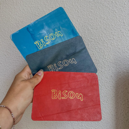 Cartes en cuir bisou