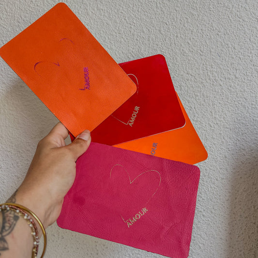 Cartes en cuir amour