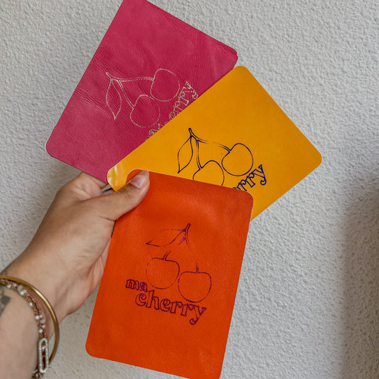 Cartes en cuir ma cherry