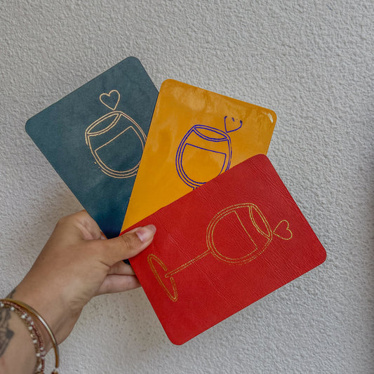 Cartes en cuir vin